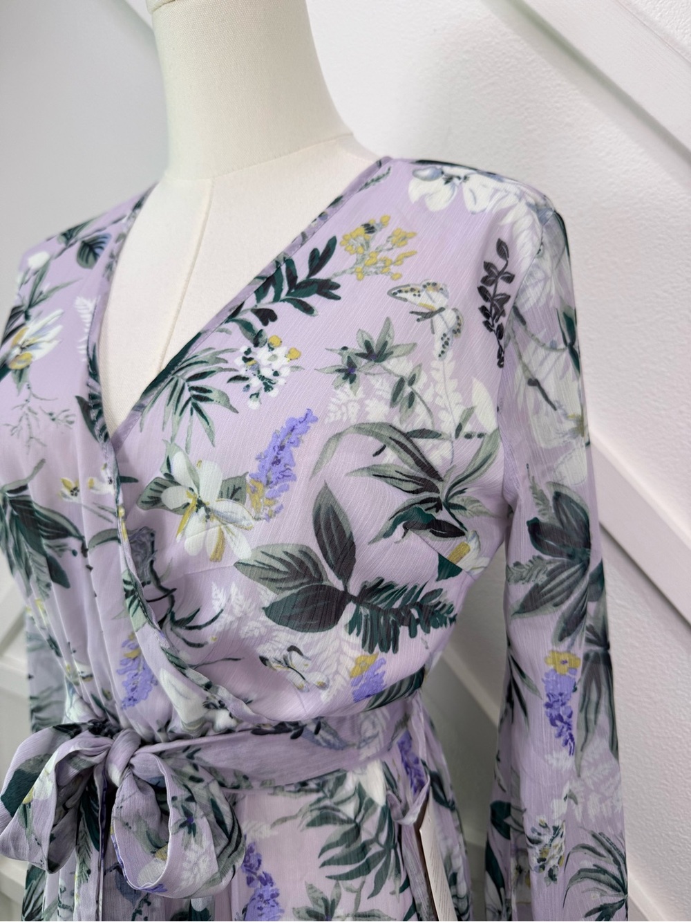 NWT Ivy City Co Lavender Fields Faux Wrap Maxi Dress Size Small Purple Floral - Picture 4 of 11